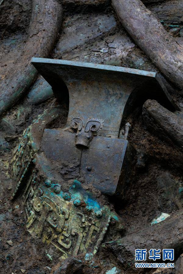 三星堆遗址“再惊天下” 现已出土重要文物500余件
