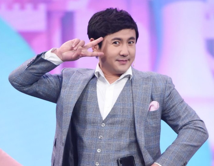 沈腾成中国影史首位200亿票房演员 他的作品每一部都精彩