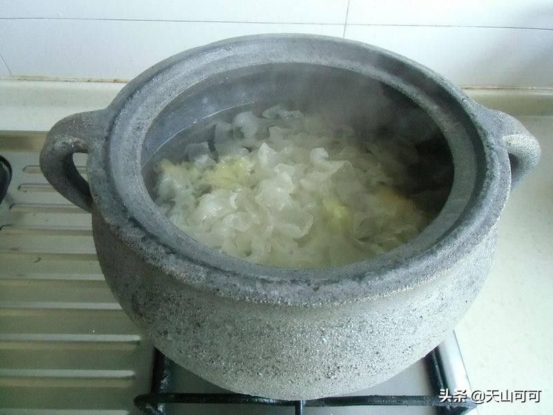 银耳怎样才能煮的很黏稠？是用凉水泡发好还是热水泡发？