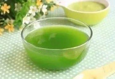 4个宝宝可以吃辅食吗?3款4个月大宝宝辅食推荐,简单易学