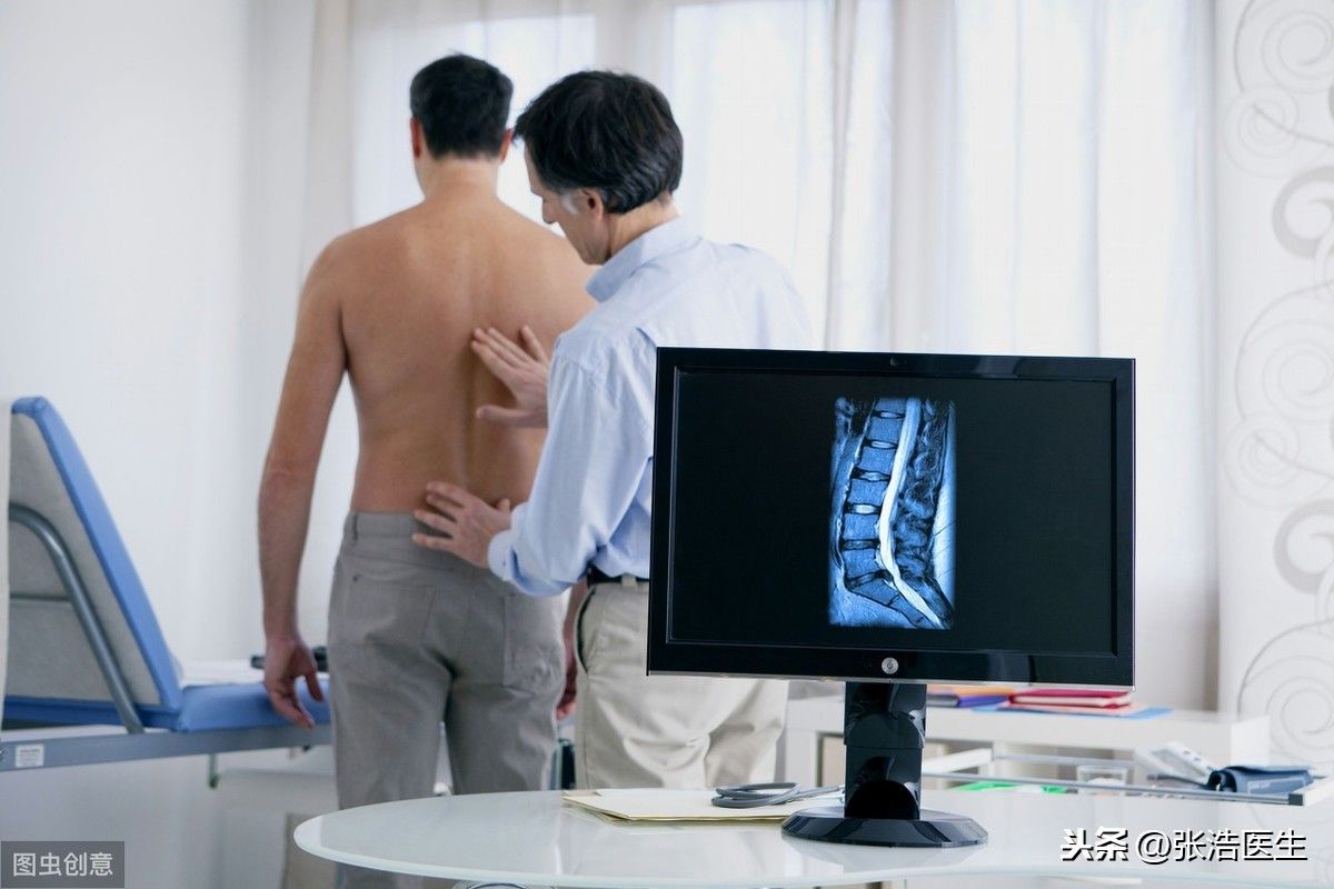 右侧后背疼痛是什么原因？会不会是肺部肿瘤？