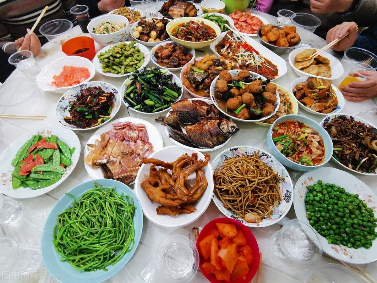 安徽年夜饭，分享8道菜，有荤有素寓意好，过年就得讨个好彩头
